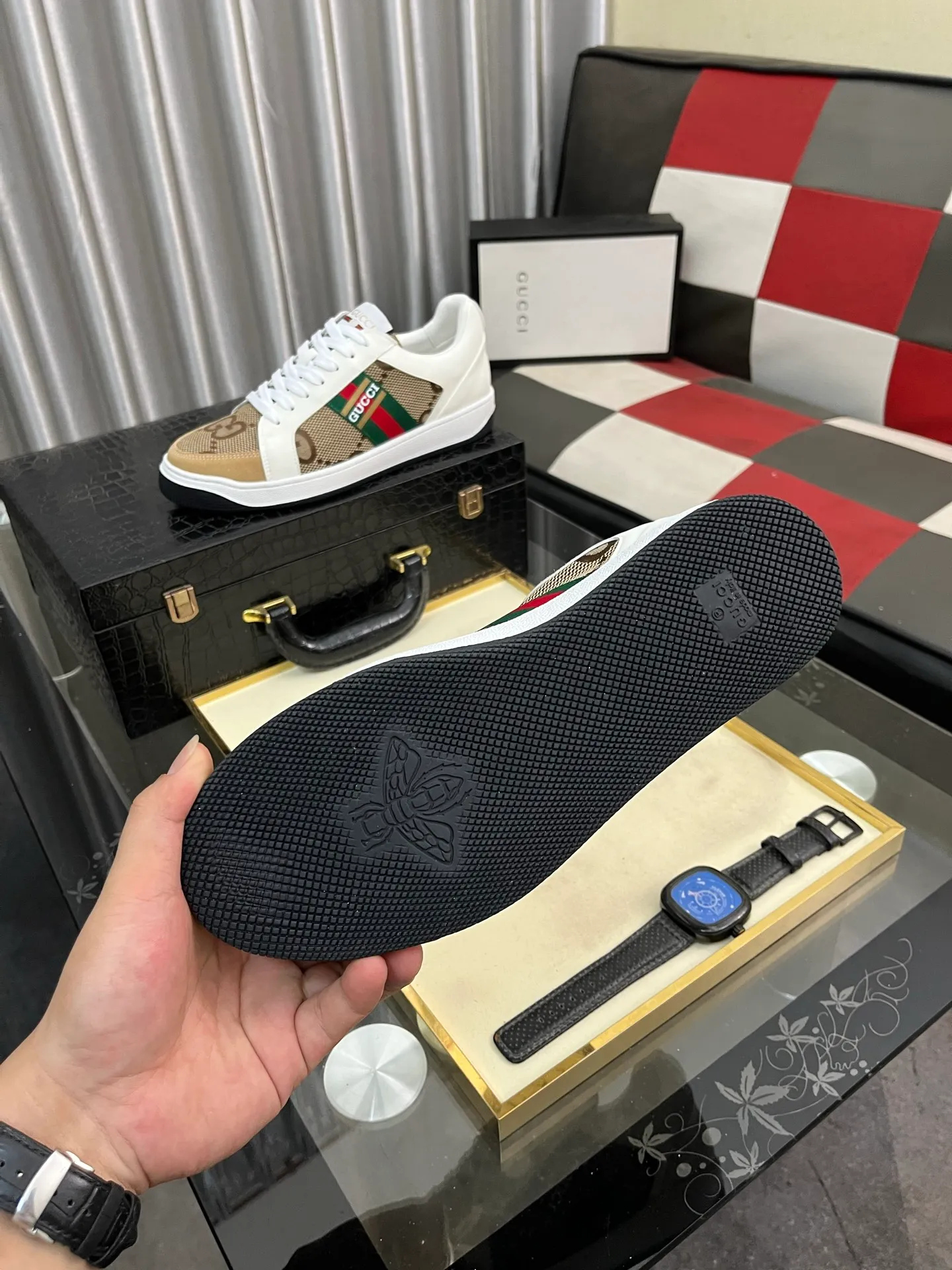 Men's Men's Shoes 💰400⌚️⌚️【GUCCI】Gucci men's latest white shoe series casual shoes! The official website is built 1:1. Upper: Made of imported cowhide, with electric embroidery ➕Inner lining: Made of high-quality first-layer pigskin, soft and comfortable. Picky material selection and exquisite workmanship give you the best enjoyment. Size: 38-444️⃣Colors available